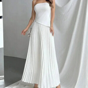 Beige Casual Women's Elegant Asymmetrical Hem Strapless Top & Pleated Skirt